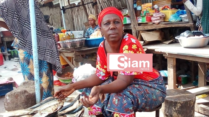 Kindia Des femmes du grand marché adhèrent à la grève du mouvement